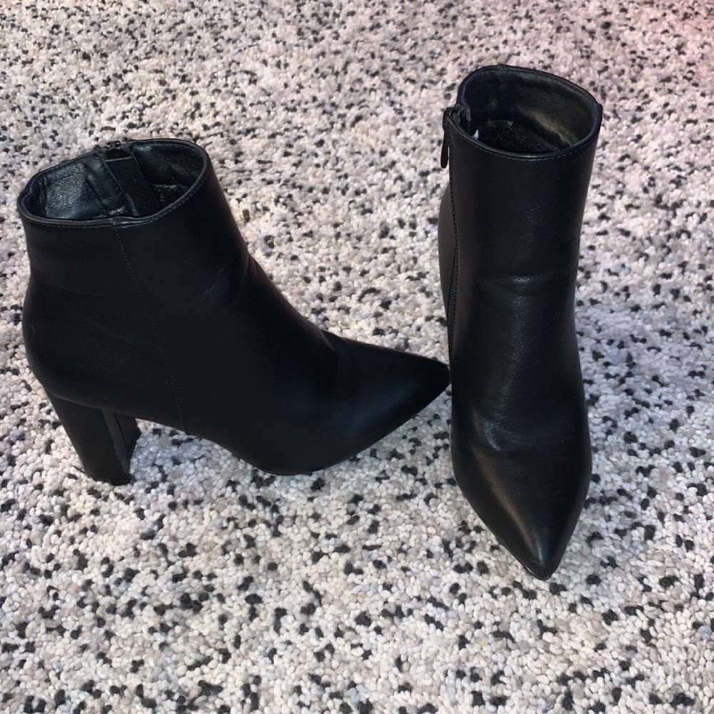 Black boots - 6.5